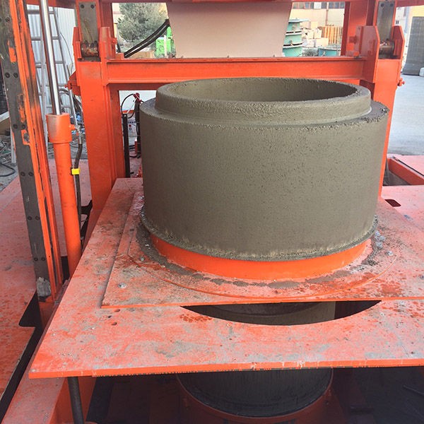 Фото 14. Ø800 mm – Ø1200 mm beton üzüklərin istehsalı üçün avadanlıq